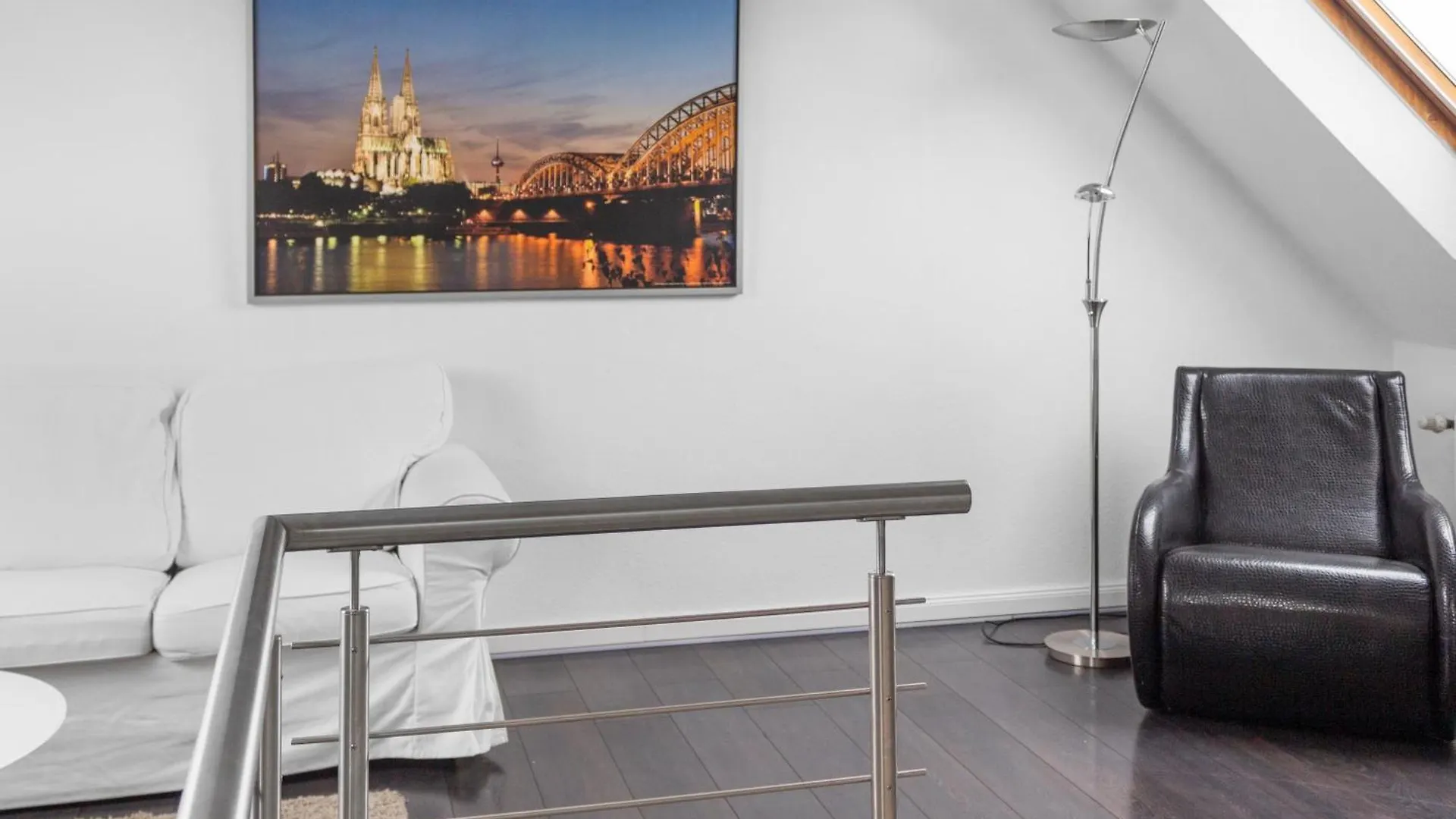 Charmante Maisonette Wohnung Mit Balkon Und Gartenblick Colónia Alemanha