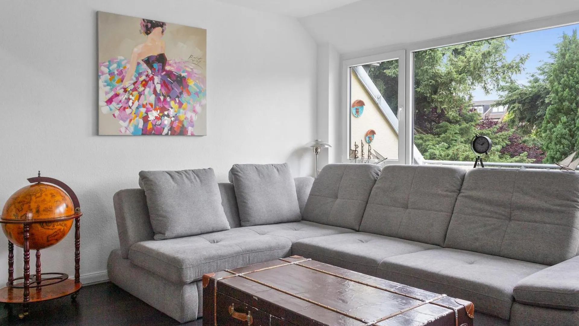 Charmante Maisonette Wohnung Mit Balkon Und Gartenblick Colónia